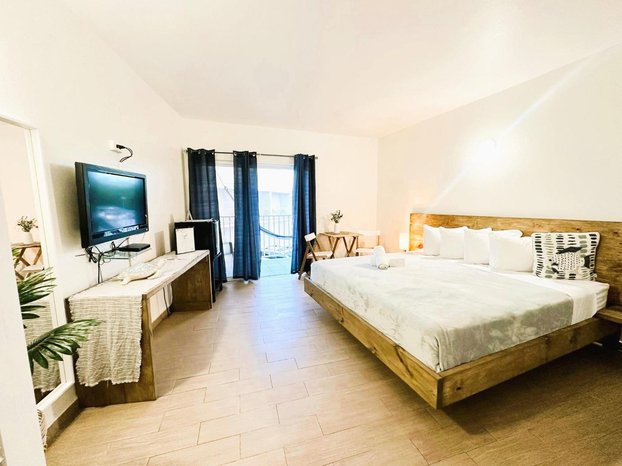 Nautilus By La Jamaca Hotels-Downtown La Parguera Lajas Zewnętrze zdjęcie
